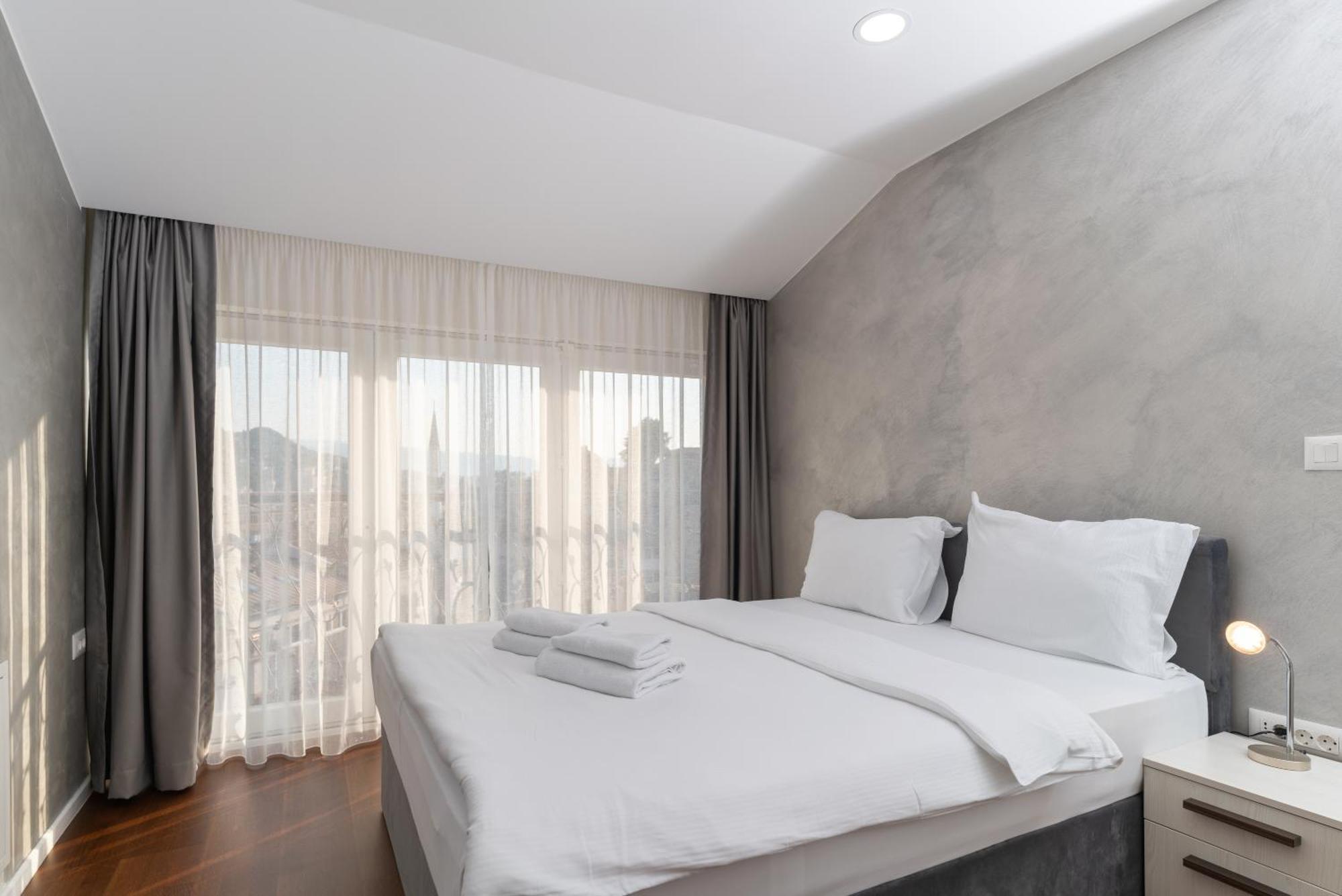 Ornament Hotel And Apartments Saraievo Exterior foto