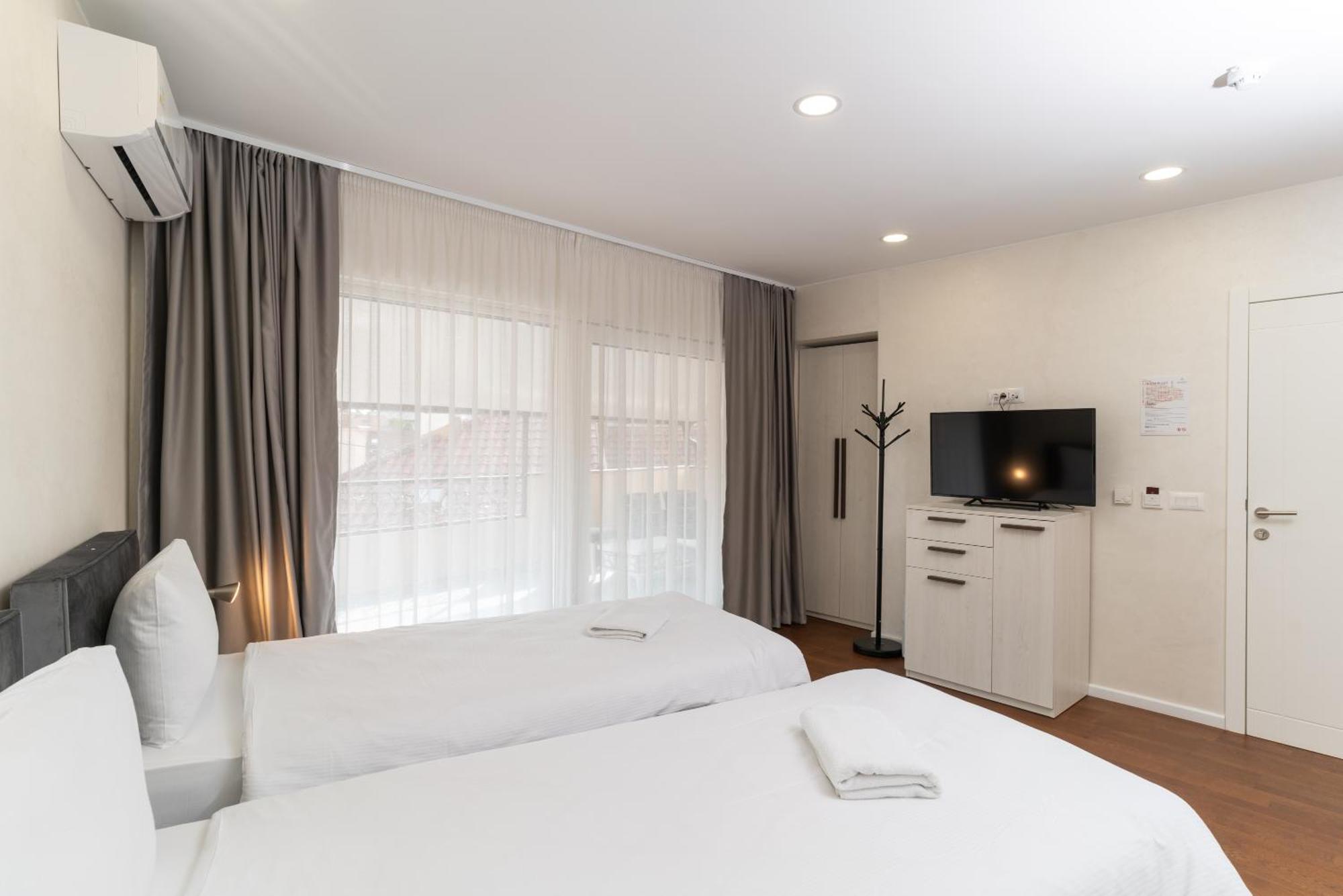 Ornament Hotel And Apartments Saraievo Exterior foto
